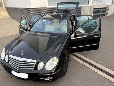 Schwarz Gebraucht 2007 Mercedes E280 Kombi | 8.999 €