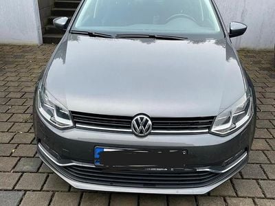 Gebraucht VW Polo LOUNGE 90 PS (66 kW) 2015 Grau Kleinwagen