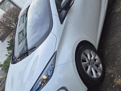 Weiß Gebraucht 2014 Renault Zoe Zen Kleinwagen | 6.500 € (Etwas zu teuer)