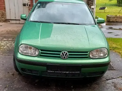 Gebraucht VW Golf IV 75 PS (55 kW) 2003 Grün Limousine