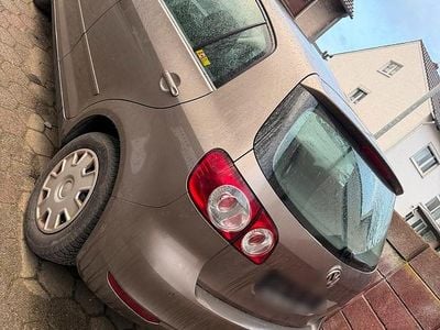 Gebraucht VW Golf VI 122 PS (89 kW) 2009 Grau Kleinwagen