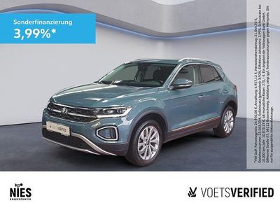 Second-hand VW T-Roc Style 150 CP (110 kW) 2024 Albastru SUV