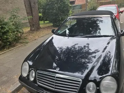 Gebraucht Mercedes CLK320 208 PS (152 kW) 1999 Schwarz Limousine