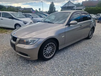 Gebraucht BMW 318 Sport Line 143 PS (105 kW) 2008 Gold Limousine