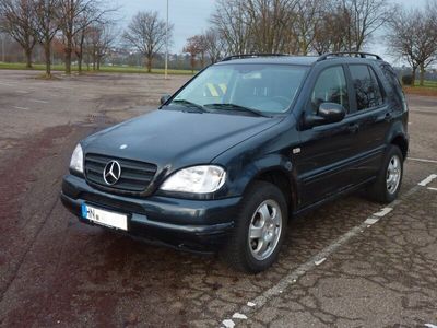 gebraucht Mercedes ML320 - TÜV NEU