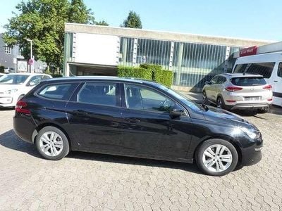 Gebraucht Peugeot 308 SW Active 131 PS (96 kW) 2017 Schwarz Kombi