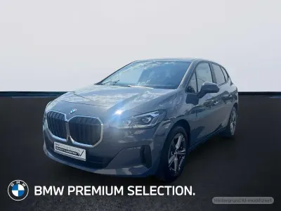Gebraucht BMW 223 Active Tourer Sport Line 218 PS (160 kW) 2023 Sparkling kupfergrau Van / Kleinbus
