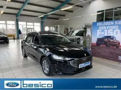 Neu Ford Focus Titanium X 155 PS (114 kW) 2026 Agate black metallic (schwarz) Kombi