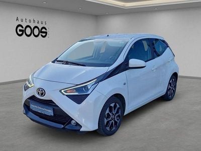 Weiß Gebraucht 2018 Toyota Aygo Connect Style Kleinwagen | 11.490 € (Fairer Preis)