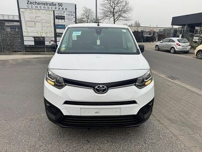 Gebraucht Toyota Proace City City 131 PS (96 kW) 2023 Weiß Van / Kleinbus