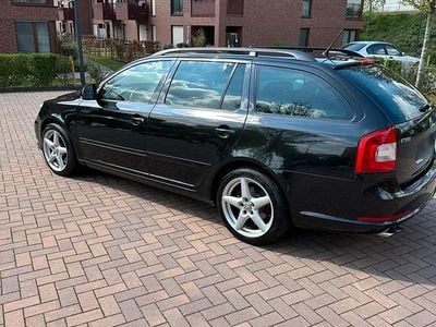 Usata Skoda Octavia RS 170 CV (125 kW) 2011 Nero Station wagon