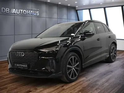 Używany Audi Q4 e-tron Ambiente 219 kW (299 KM) 2023 Czarny SUV