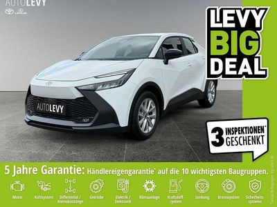 Super white / black Gebraucht 2024 Toyota C-HR Team SUV | 29.990 € (Guter Preis)