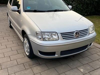 Gebraucht VW Polo Edition 50 PS (36 kW) 2001 Silber Kleinwagen