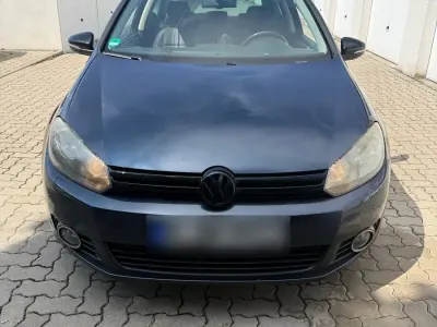 Gebraucht VW Golf VI Edition 122 PS (89 kW) 2013 Blau Kleinwagen