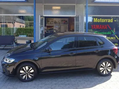 Gebraucht VW Polo Move 80 PS (58 kW) 2024 Deep black perleffekt Kleinwagen