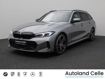 Gebraucht BMW 330 M Sport 245 PS (180 kW) 2023 Skyscraper grau metallic schwarz Limousine