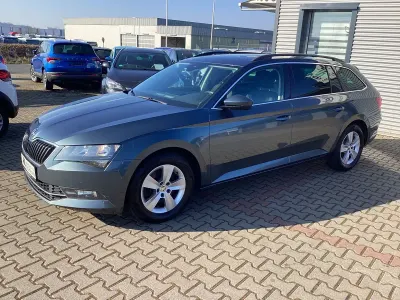 Gebraucht Skoda Superb Ambition 150 PS (110 kW) 2019 Grau Kombi