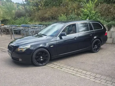 Gebraucht BMW 525 Exclusive 197 PS (144 kW) 2008 Schwarz Kombi