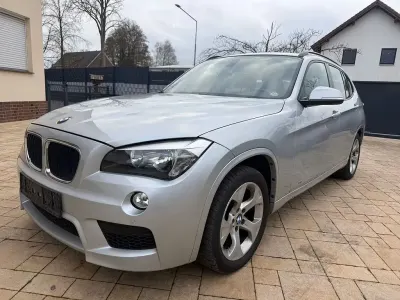 Gebraucht BMW X1 Sport Line 245 PS (180 kW) 2013 Glaciersilber SUV