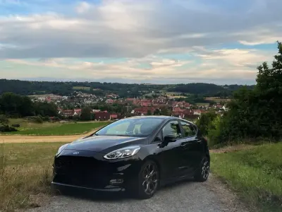 Gebraucht Ford Fiesta ST-Line 101 PS (74 kW) 2018 Schwarz Kleinwagen