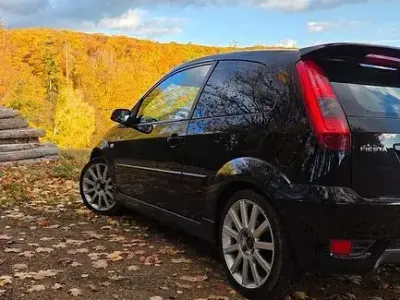 Gebraucht Ford Fiesta ST 150 PS (110 kW) 2004 Schwarz Kleinwagen