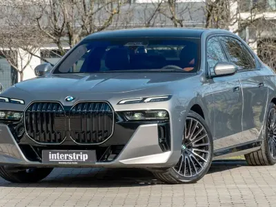 Gebraucht BMW 740 M Sport 299 PS (219 kW) 2026 Grau Limousine