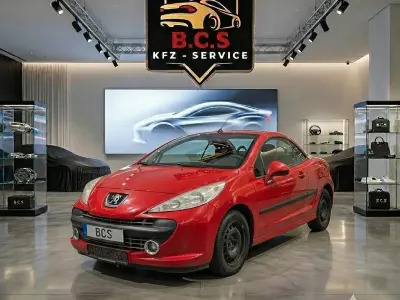 Gebraucht Peugeot 207 CC 120 PS (88 kW) 2007 Rot Cabrio