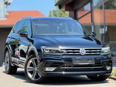 Gebraucht VW Tiguan Highline 239 PS (175 kW) 2017 Schwarz SUV