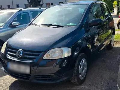 Second-hand VW Fox 54 CP (39 kW) 2006 Negru Hatchback