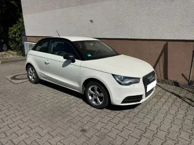 Brugt Audi A1 Attraction 105 HK (77 kW) 2012 Hvid Hatchback