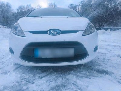 Second-hand Ford Fiesta 82 CP (60 kW) 2010 Alb Hatchback