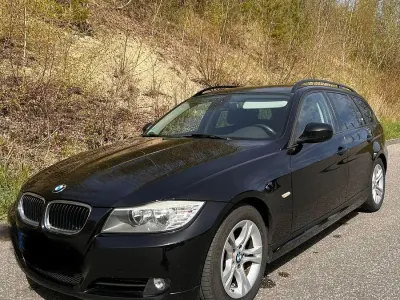 Gebraucht BMW 318 143 PS (105 kW) 2010 Schwarz Kombi