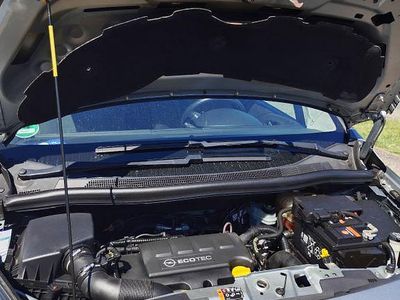 Usata Opel Meriva Color Edition 140 CV (102 kW) 2012 Argento Monovolume