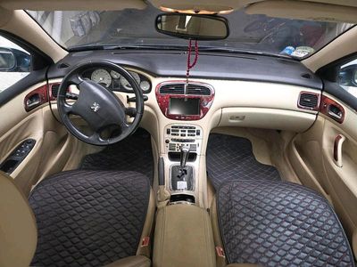 Peugeot 607