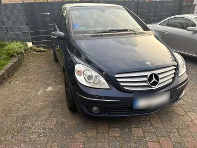 Gebraucht Mercedes B180 109 PS (80 kW) 2005 Blau Van / Kleinbus
