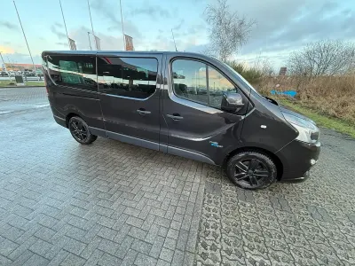 Gebraucht Fiat Talento Family 150 PS (110 kW) 2017 Schwarz Van / Kleinbus