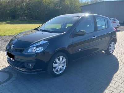 Gebraucht Renault Clio II 75 PS (55 kW) 2007 Schwarz Kleinwagen