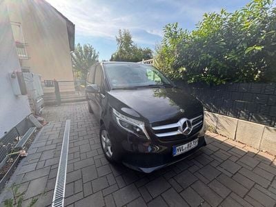 Mercedes V300