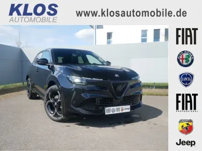 Neu Alfa Romeo Junior Ti 145 PS (106 kW) 2026 Schwarz SUV