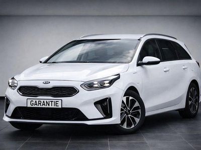 Gebraucht Kia Ceed Sportswagon Spirit 141 PS (103 kW) 2021 Weiß Kombi