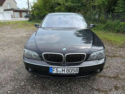 BMW 745