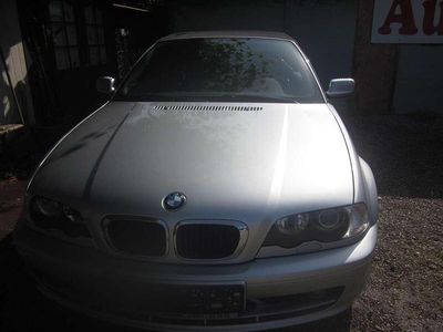 Gebraucht BMW 320 Cabriolet 170 PS (125 kW) 2002 Titansilber Cabrio
