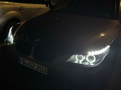 BMW 523