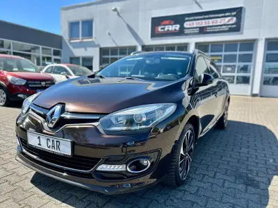 Gebraucht Renault Mégane III Bose Edition 132 PS (97 kW) 2014 Braun Limousine