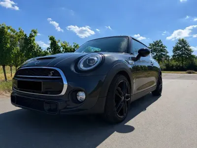 Gebraucht Mini John Cooper Works Chili 192 PS (141 kW) 2018 Grau Kleinwagen