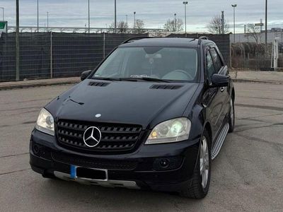 Gebraucht Mercedes ML320 224 PS (164 kW) 2007 Schwarz SUV