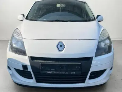 Gebraucht Renault Scénic III 95 PS (69 kW) 2011 Weiß Van / Kleinbus