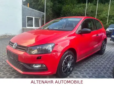 Gebraucht VW Polo Trendline 60 PS (44 kW) 2017 Rot Kleinwagen