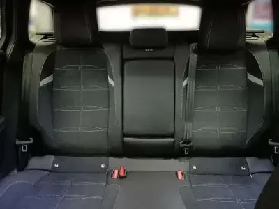 Gebraucht Opel Astra 145 PS (106 kW) 2025 Schwarz Kleinwagen